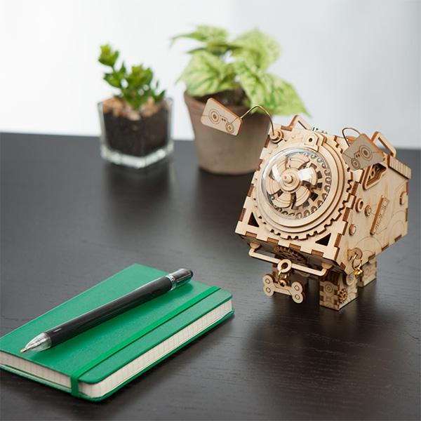 Seymour AM480 - Robotime DIY Steampunk Music Box