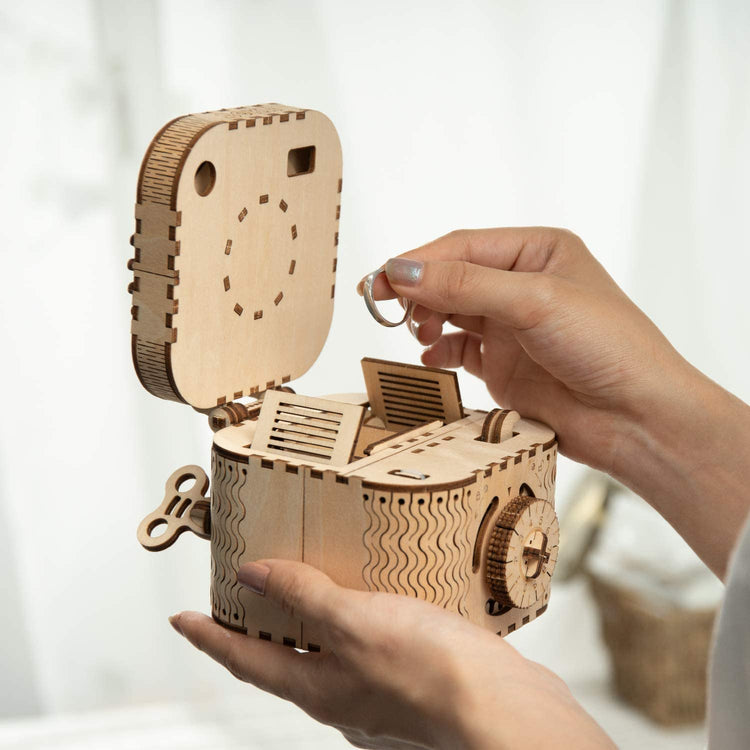 LK502 ROBOTIME Treasure Box 3D Wooden Puzzle Adult Craft Set for Self-Assembly Ideal Women Gift